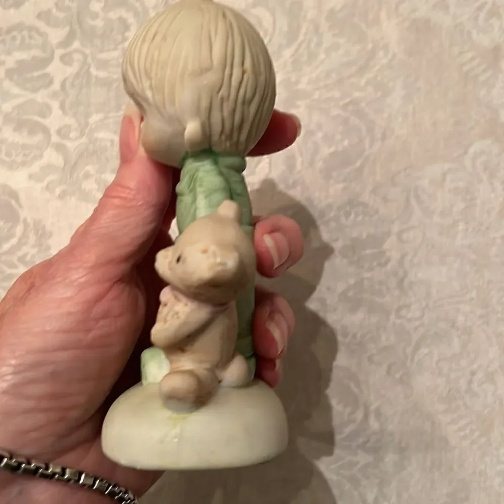 Vintage girl & boy porcelain figurines no chips cracks or discoloration EVC